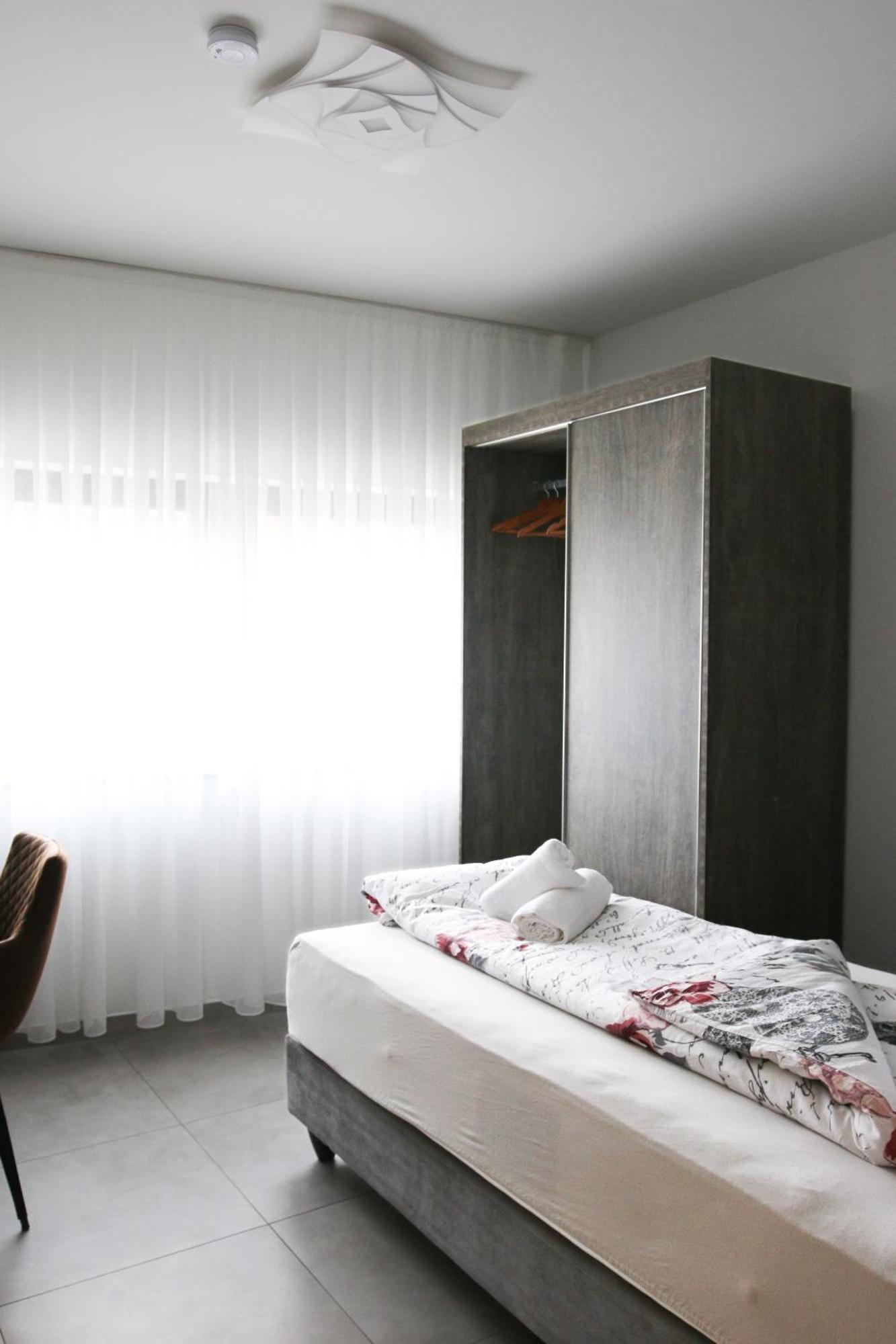 Hotel Loewenstein Lich エクステリア 写真