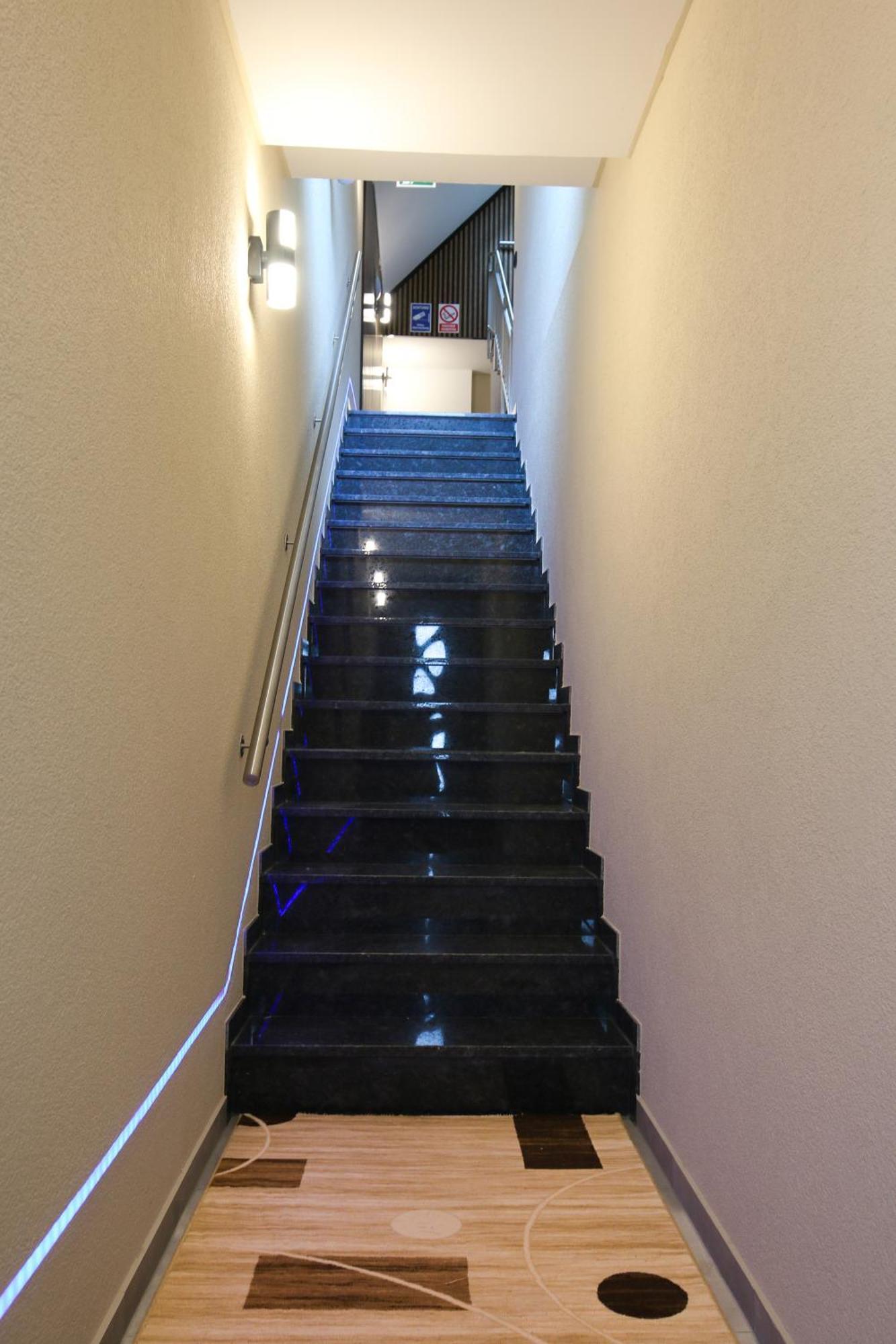 Hotel Loewenstein Lich エクステリア 写真